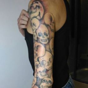 skulls a dotwork